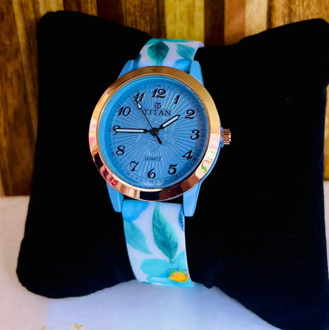 Floral Ladies’ Quartz Watch – Rose Gold Case & Printed Strap