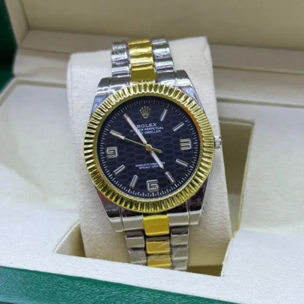 Luxury Classic Men’s Metal Watch – Fluted Bezel & Steel Bracelet