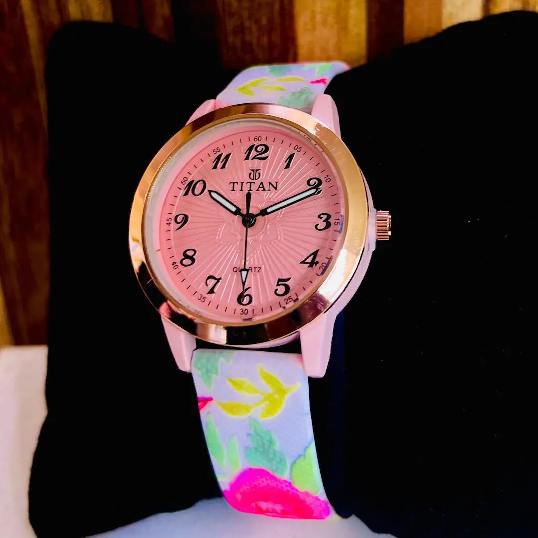 Floral Ladies’ Quartz Watch – Rose Gold Case & Printed Strap