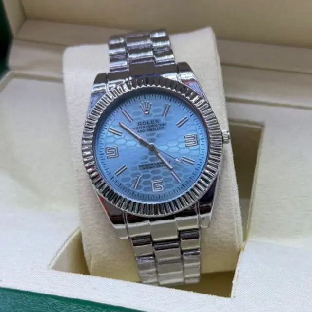 Luxury Classic Men’s Metal Watch – Fluted Bezel & Steel Bracelet