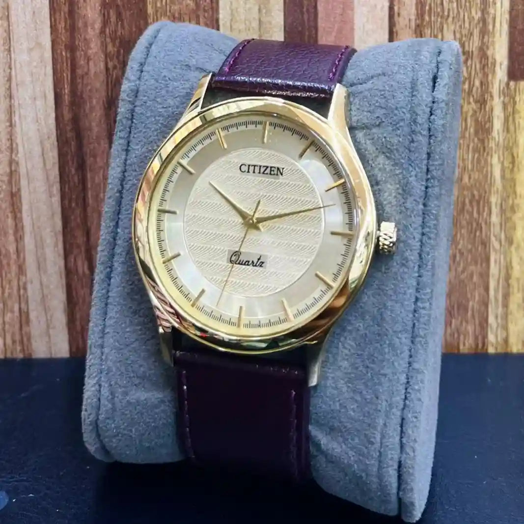 Classic Leather Men’s Watch – Gold-Tone Case, Minimal & Crystal Dial